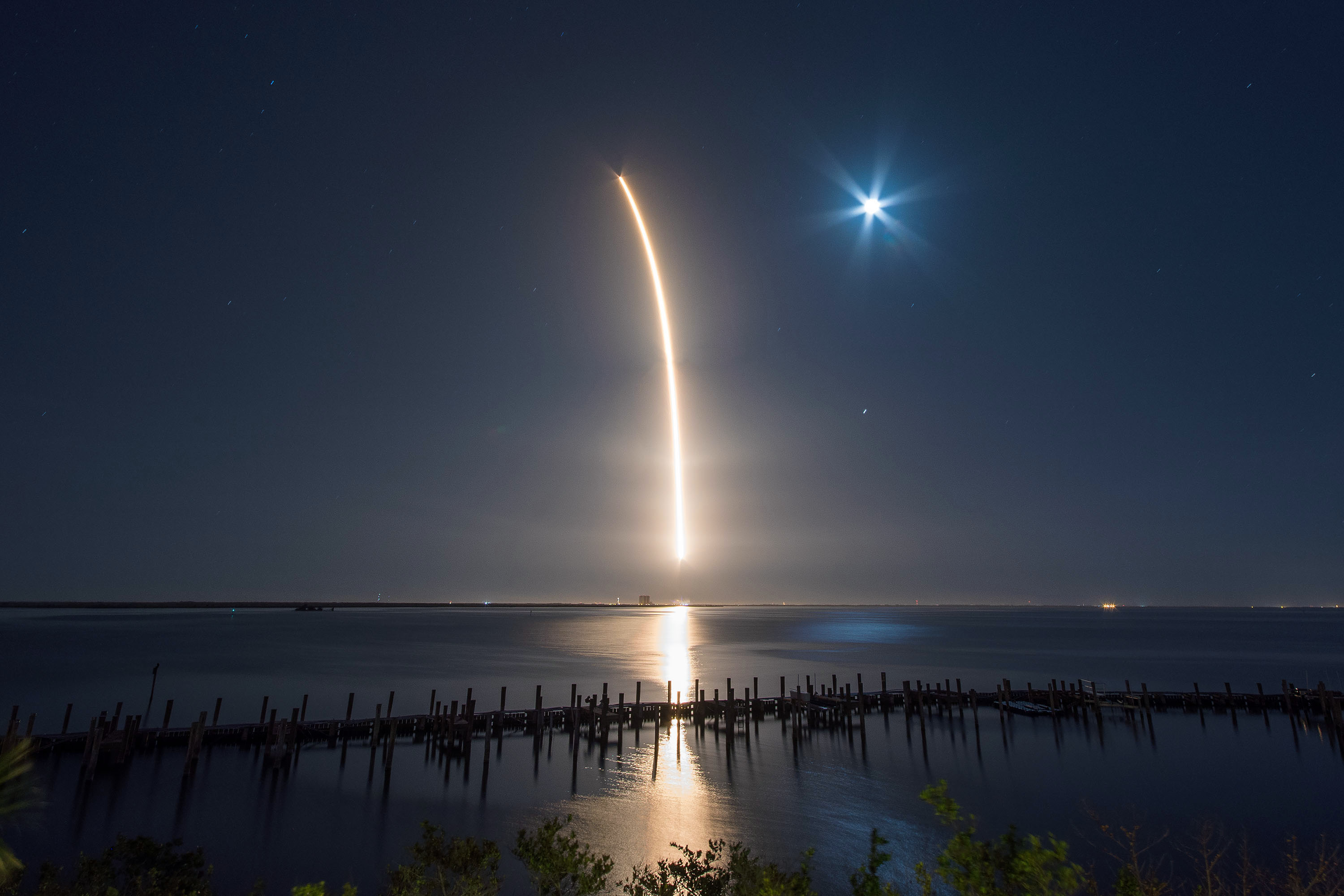 Start rakiety Falcon 9 z satelitą Bangabandhu-1 – 11 maja 2018