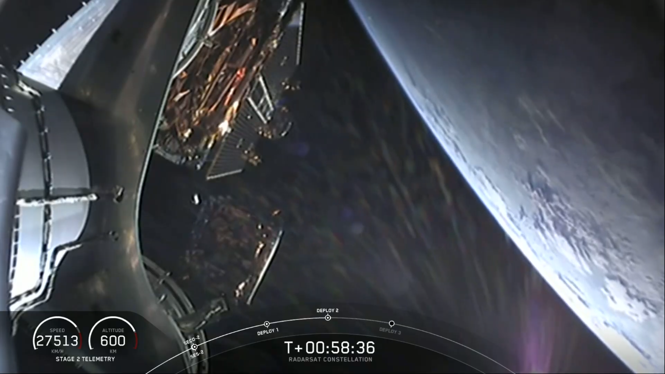 Jeden z trzech satelitów RADARSAT po odłączeniu od drugiego stopnia Falcona 9 (Źródło: SpaceX)