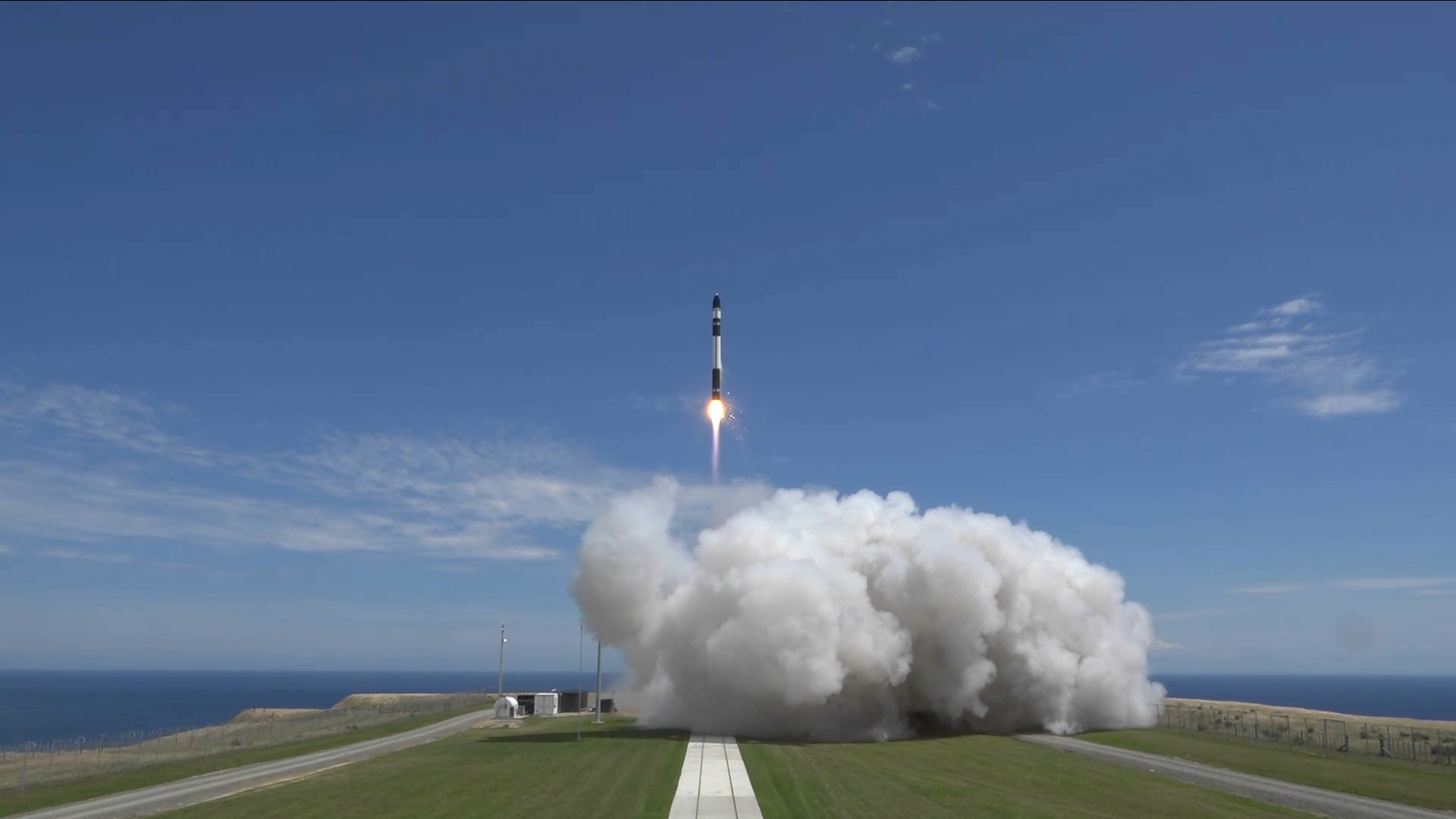 Start rakiety Electron firmy Rocket Lab z misją Still Testing (Źródło: Rocket Lab)