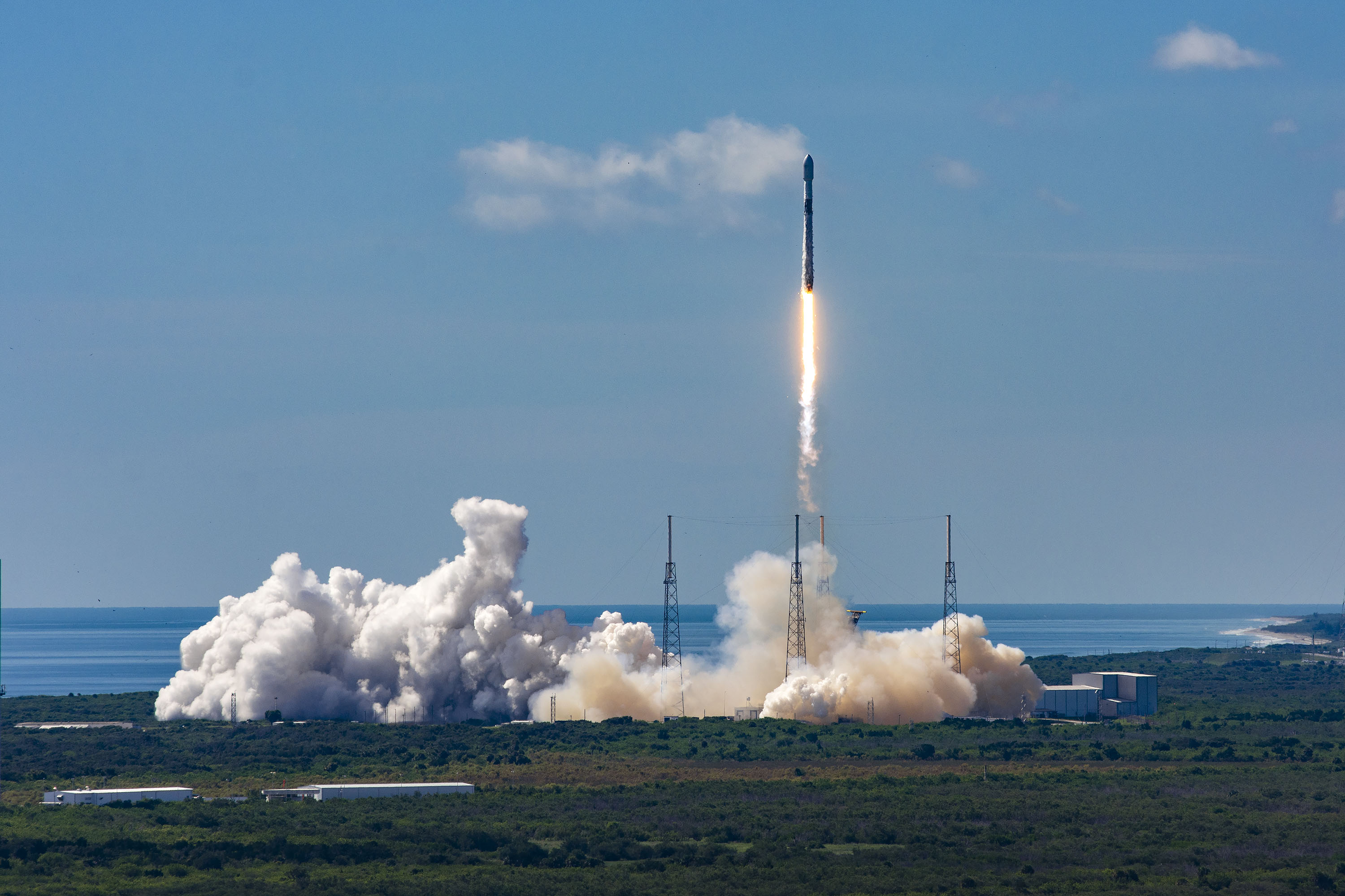 Start rakiety Falcon 9 z misją Starlink-11 (Źródło: SpaceX)