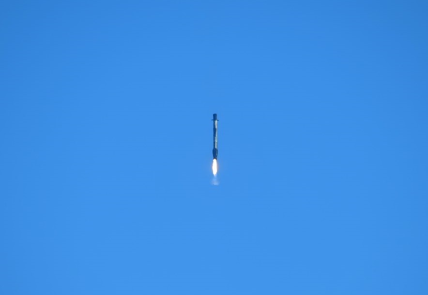 Lądowanie pierwszego stopnia rakiety Falcon 9 w ramach misji NROL-108 (Źródło: Marek Cyzio, florydziak.com)