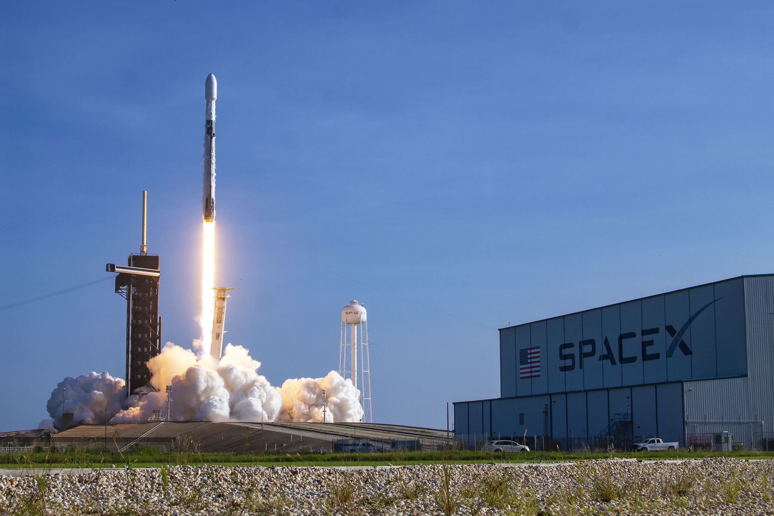 Start rakiety Falcon 9 z misją Starlink-12 (Źródło: SpaceX)