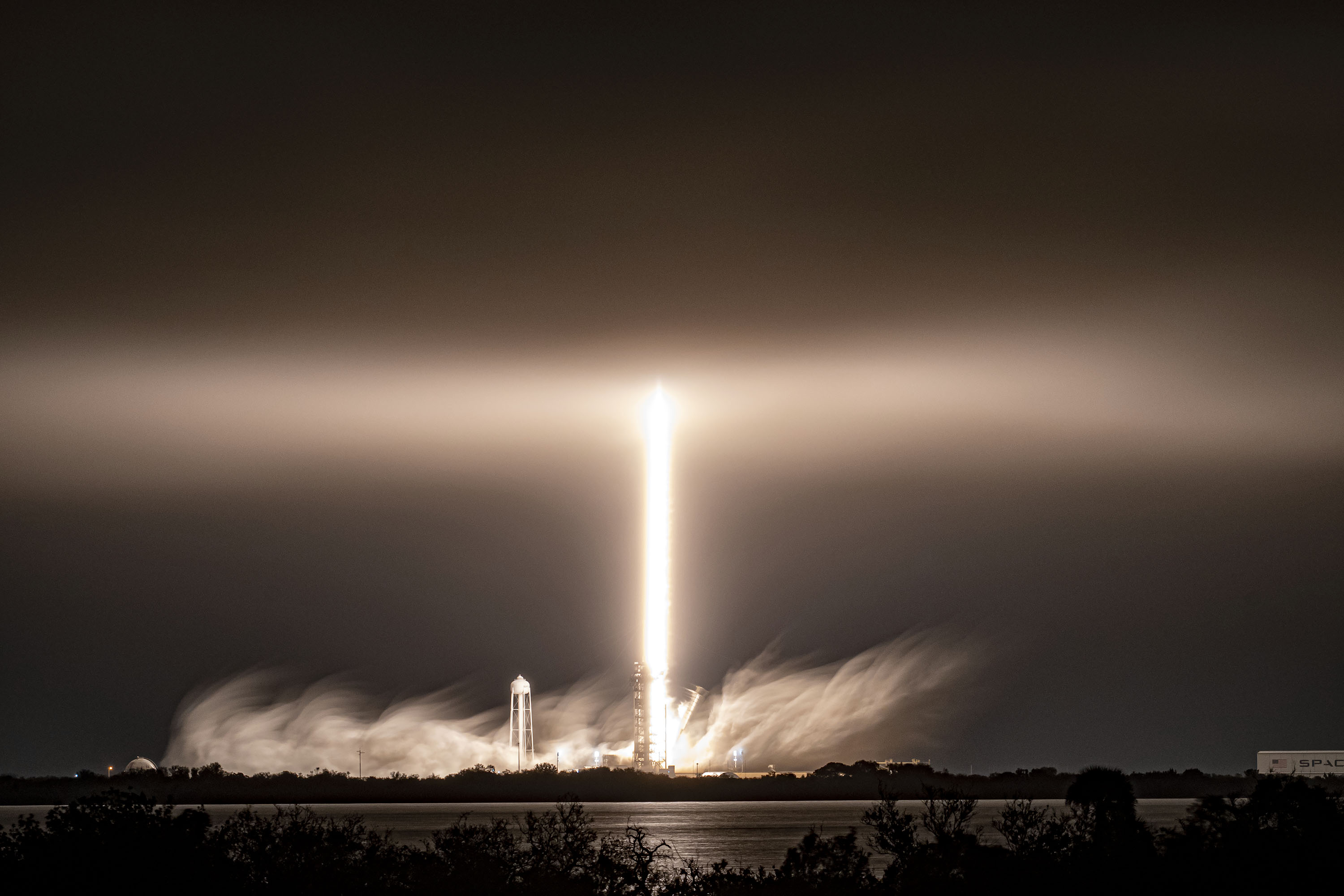 Start rakiety Falcon 9 z misją Starlink-20 (Źródło: SpaceX)