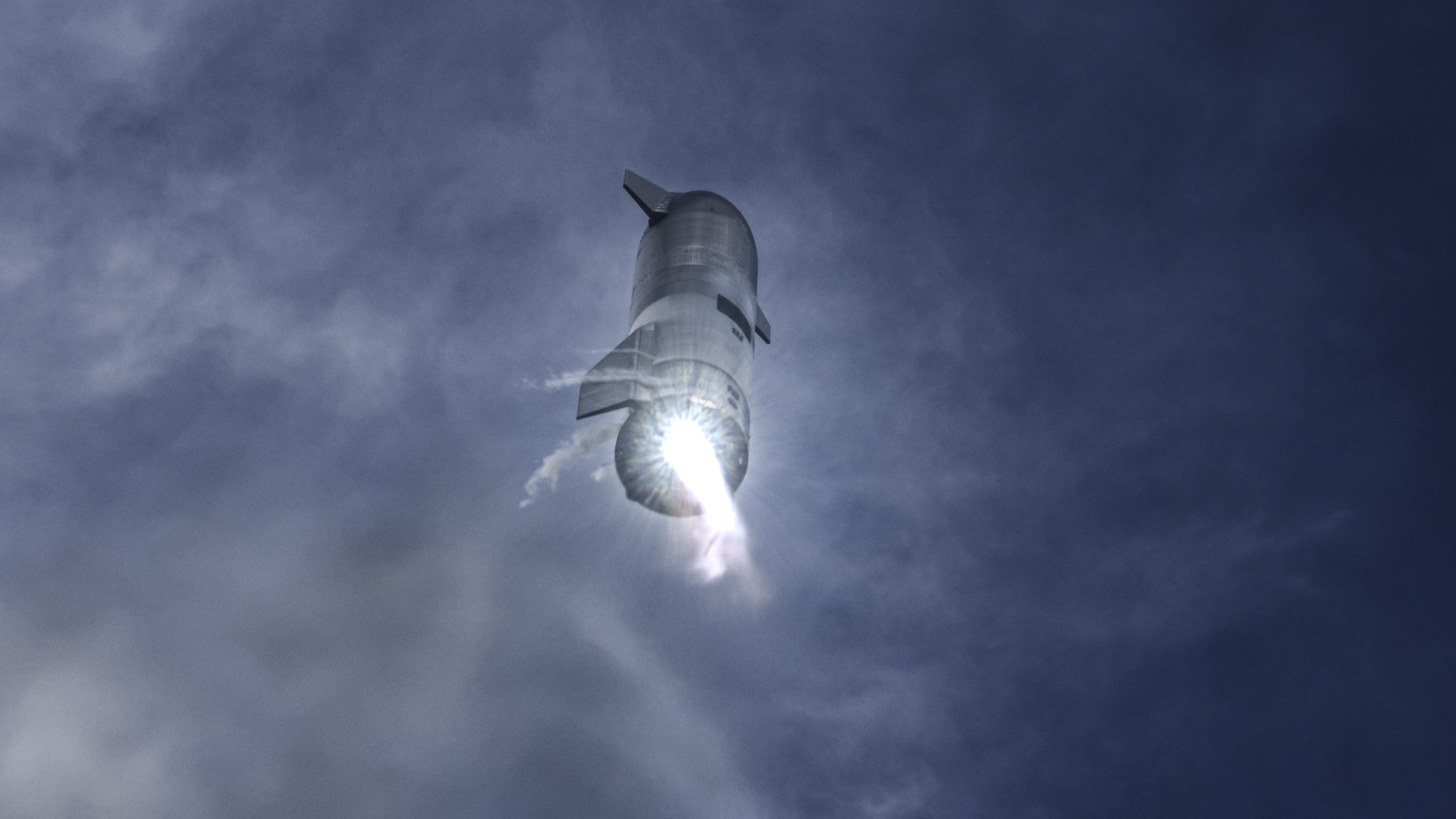 Testowy lot prototypu Starship SN10 (Źródło: SpaceX)