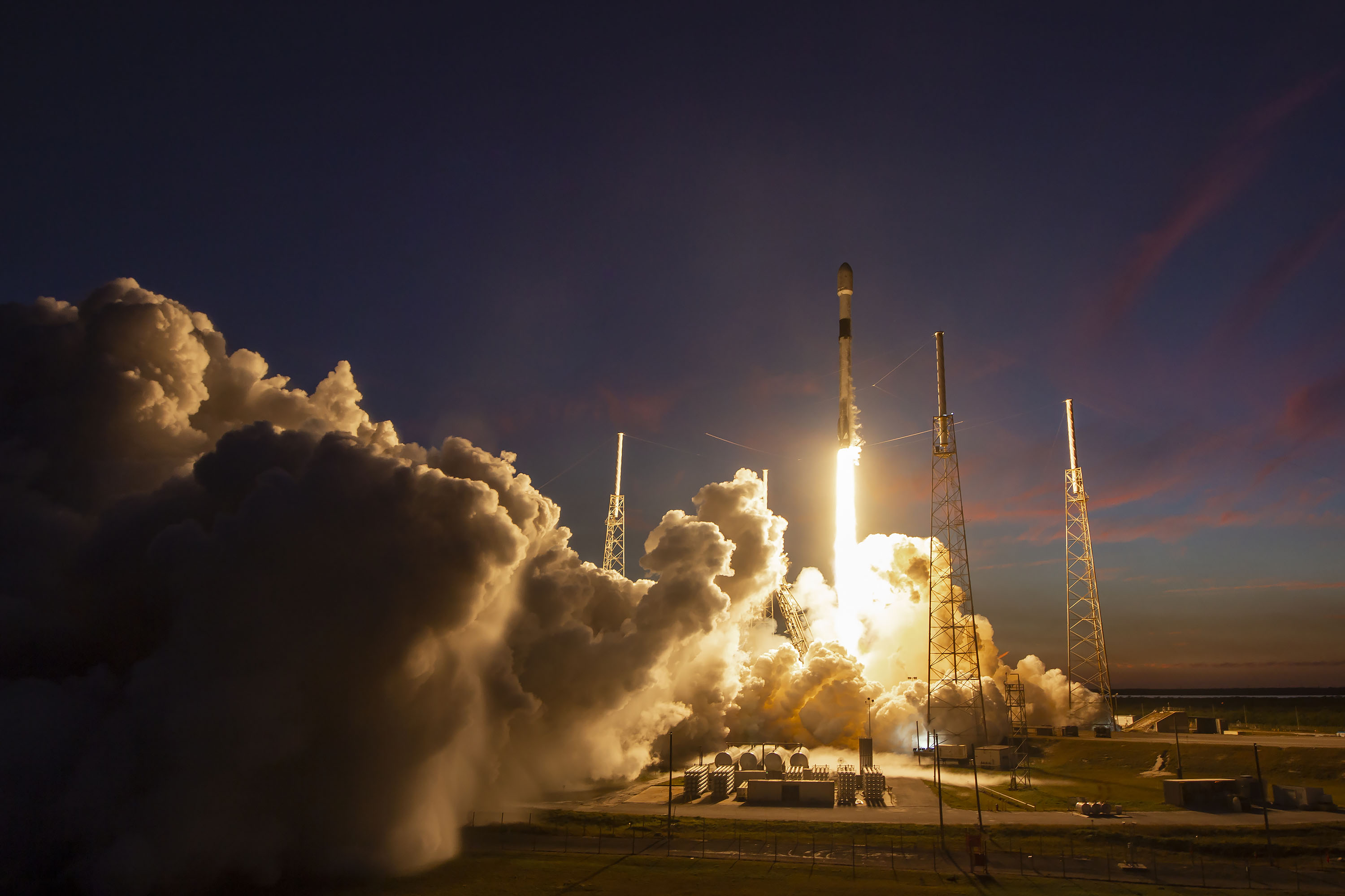 Start rakiety Falcon 9 z misją COSMO-SkyMed Second Generation FM2 (Źródło: SpaceX)