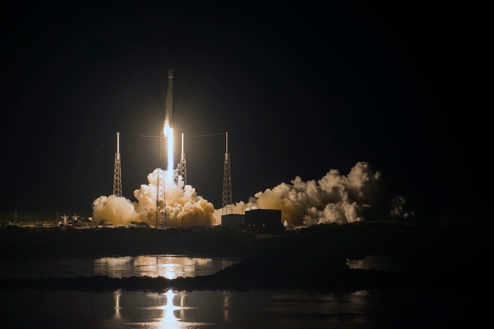 Oświadczenie SpaceX na temat eksplozji Falcona 9 z satelitą Amos-6